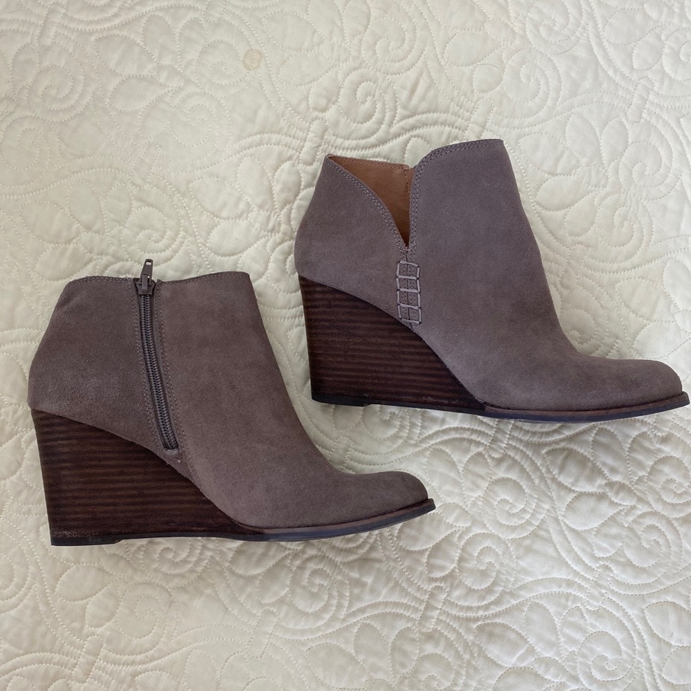 Lucky Brand suede Wedge booties size 10
